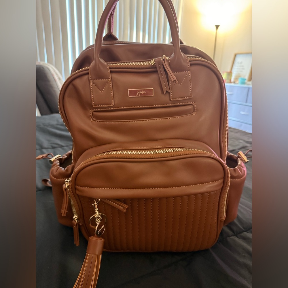 Ju-Ju-Be Brown million dollar pocket diaper Bag